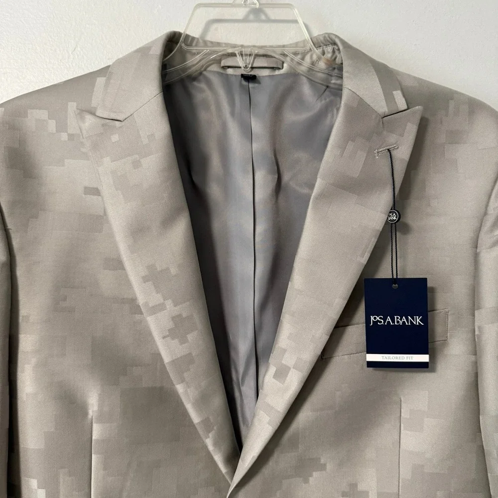 Jos A Bank Men 44L Tailored Fit Digital Camo Dinner Jacket Silver Grey Minecraft